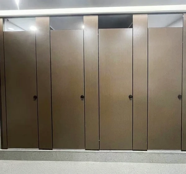 space-saving-small-toilet-cubicle